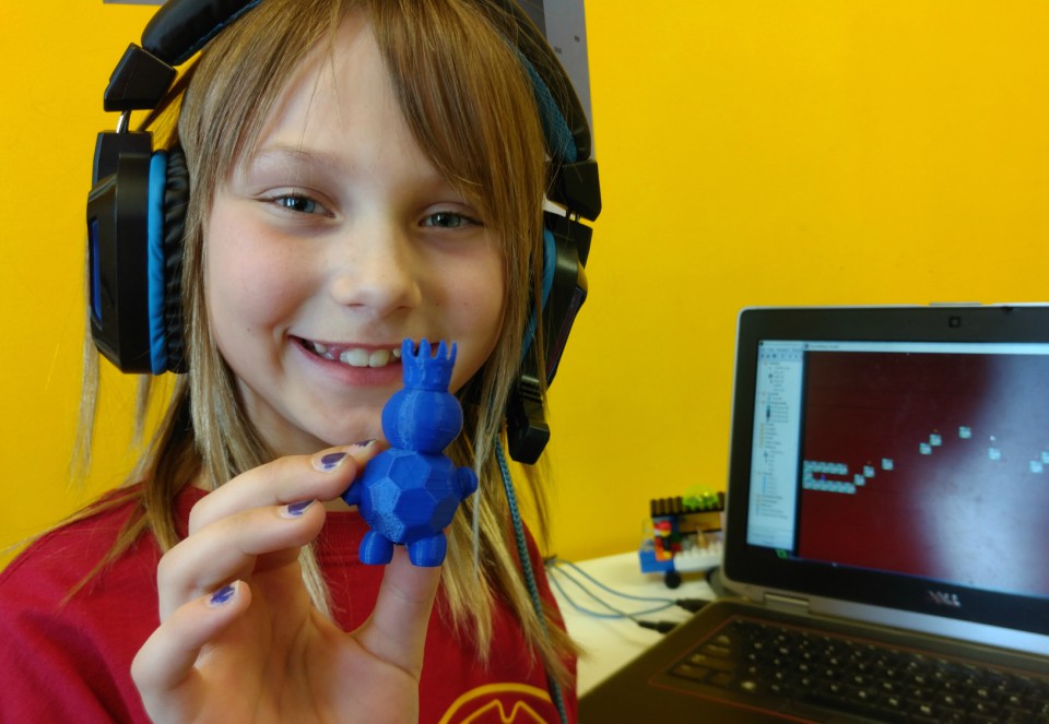Girl Shows of 3D printing at Empow Studios